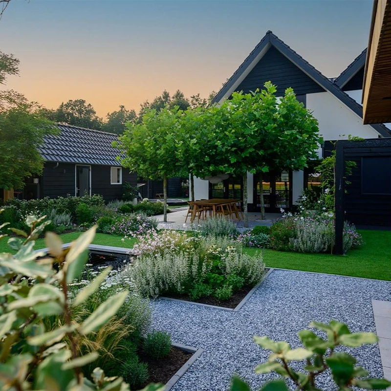 een mooie gezinstuin gerealiseerd door het Mulligen in Oldebroek